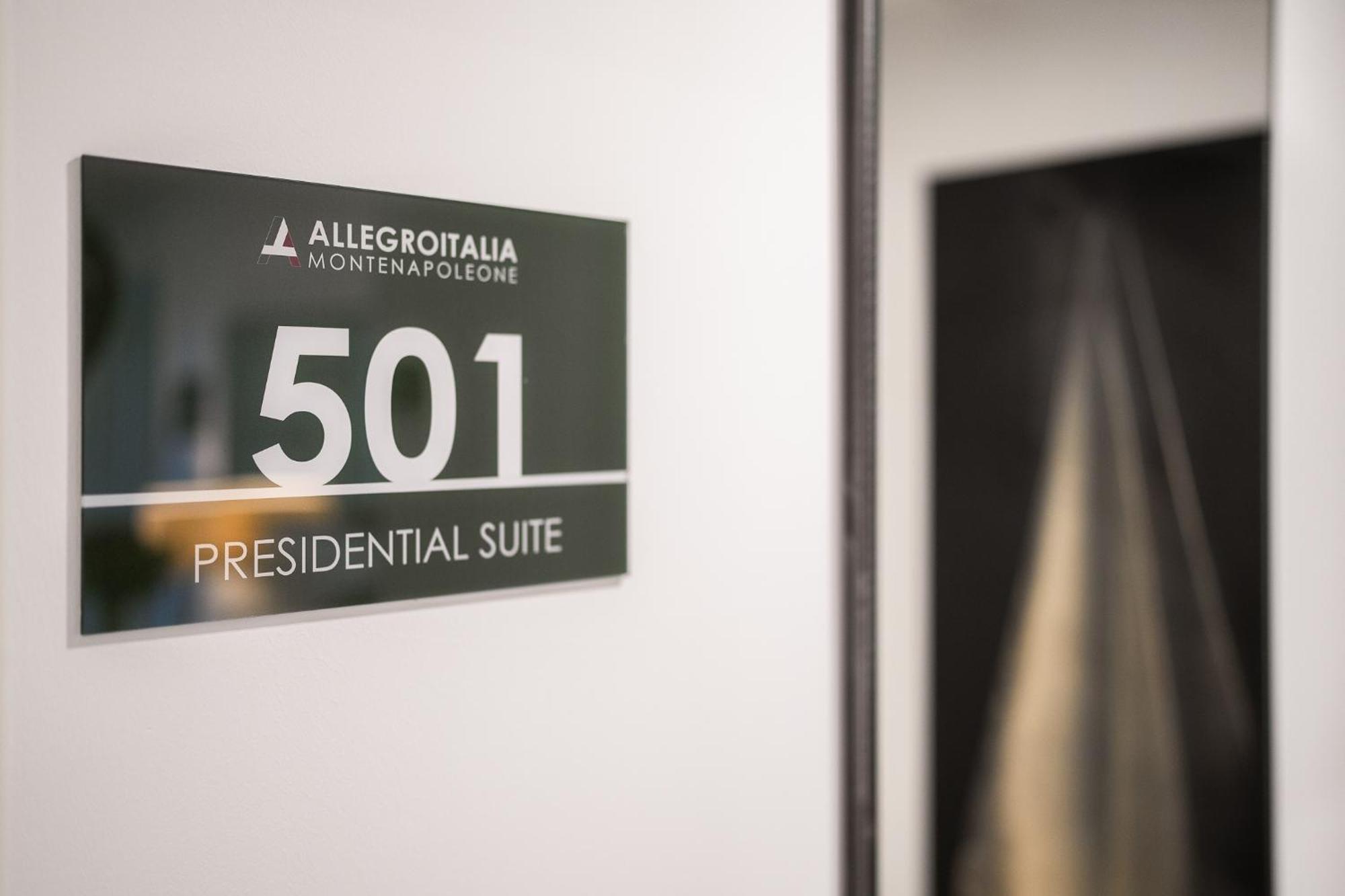 Allegroitalia Penthouse Montenapoleone ミラノ エクステリア 写真